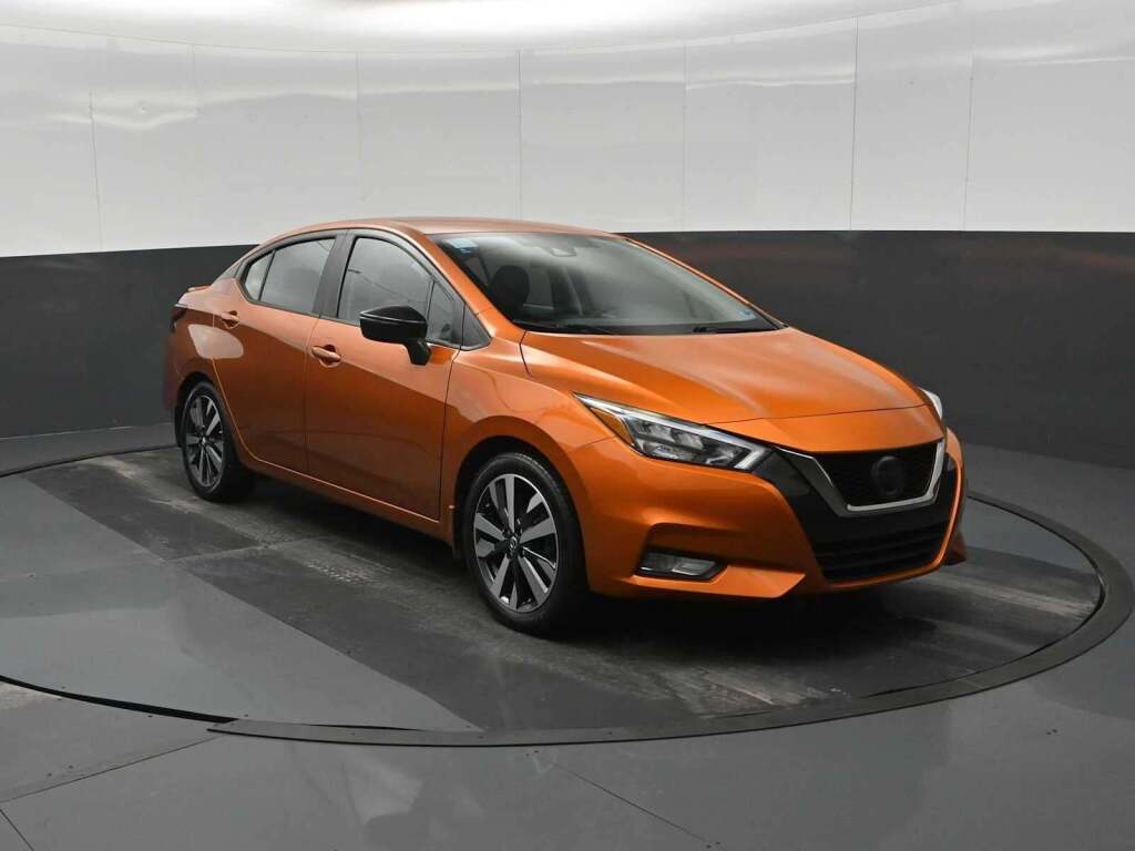 2021 Nissan Versa SR Xtronic CVT
