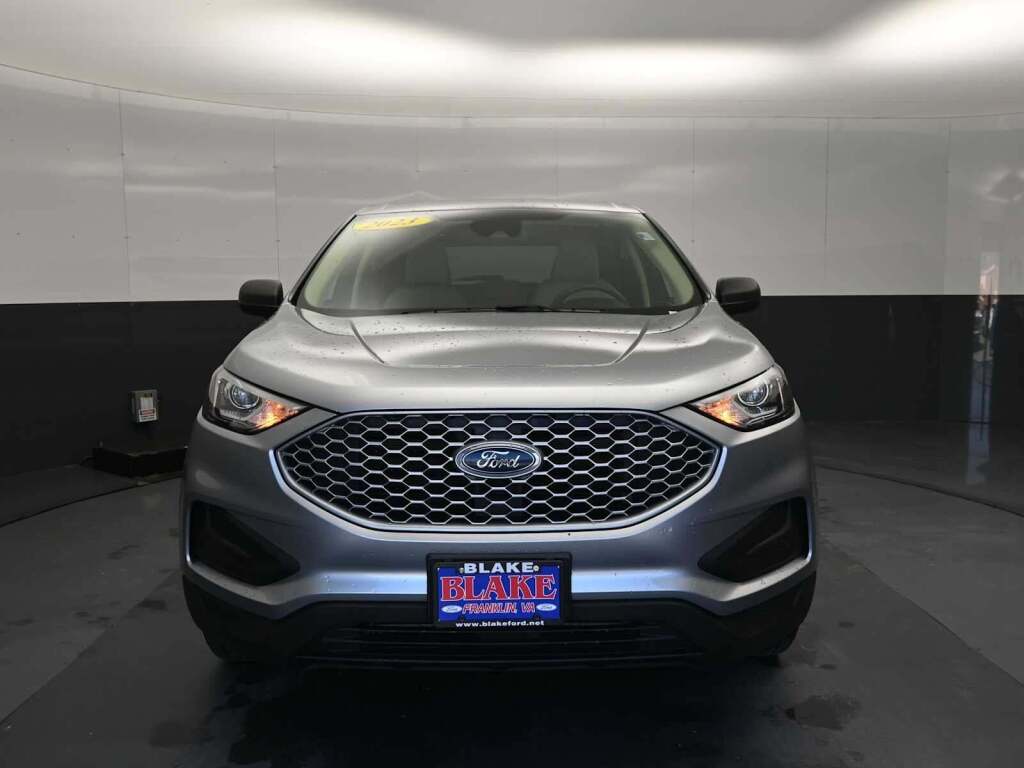 2023 Ford Edge SE
