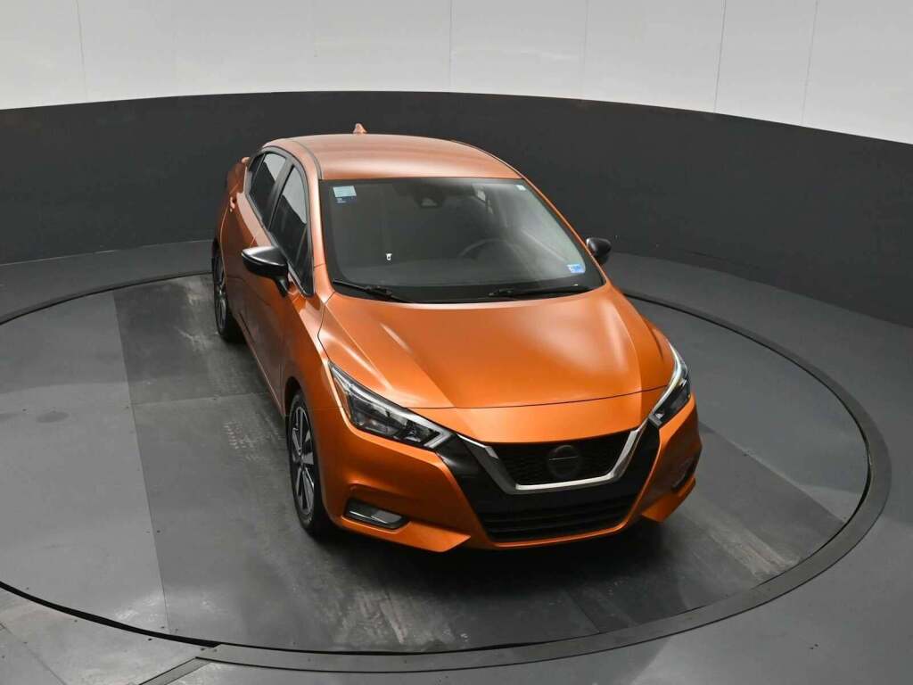 2021 Nissan Versa SR Xtronic CVT