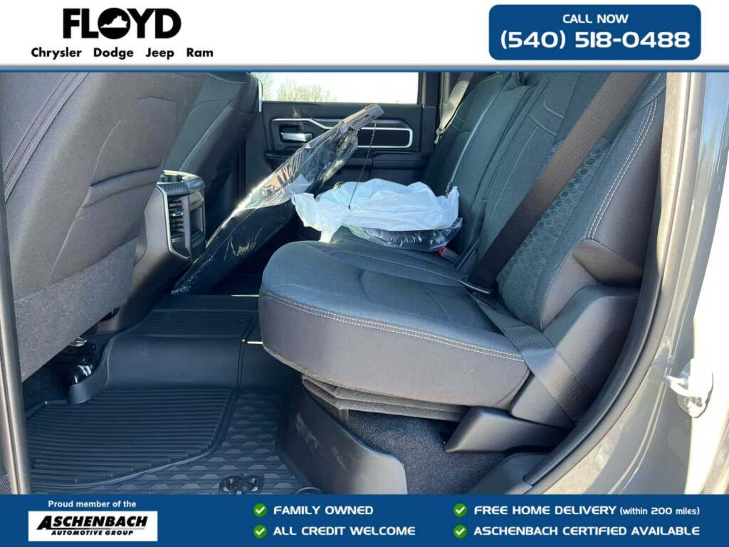 2026 Ram 2500 Big Horn Crew Cab 4x4 6'4" Box