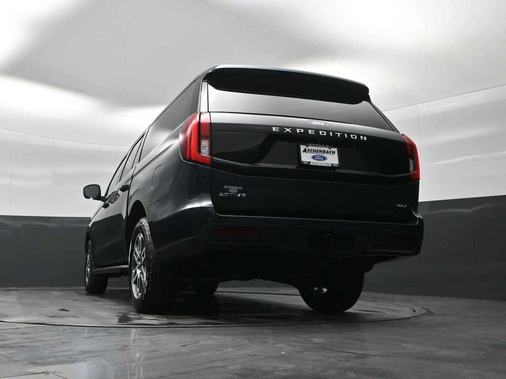 2026 Ford Expedition Max Active MAX