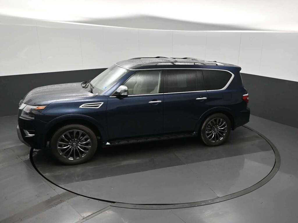 2023 Nissan Armada Platinum 2WD