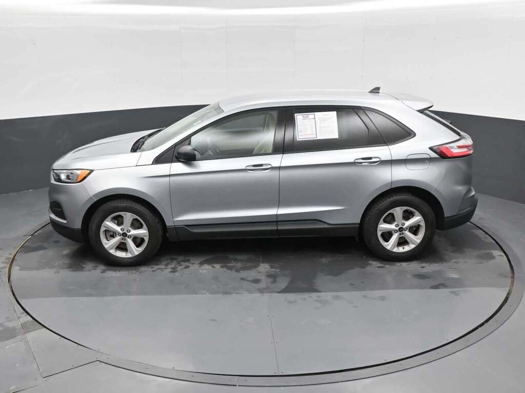 2023 Ford Edge SE