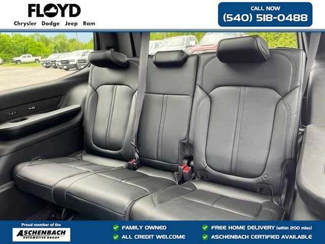 2024 Jeep Wagoneer Series II Carbide 4x4