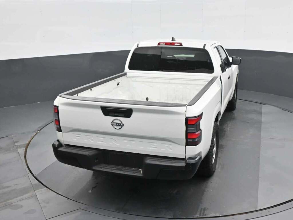 2022 Nissan Frontier King Cab S 4x2
