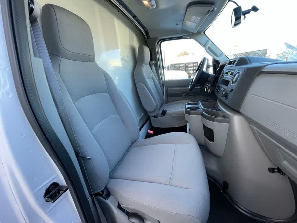 2024 Ford E-450 Cutaway 