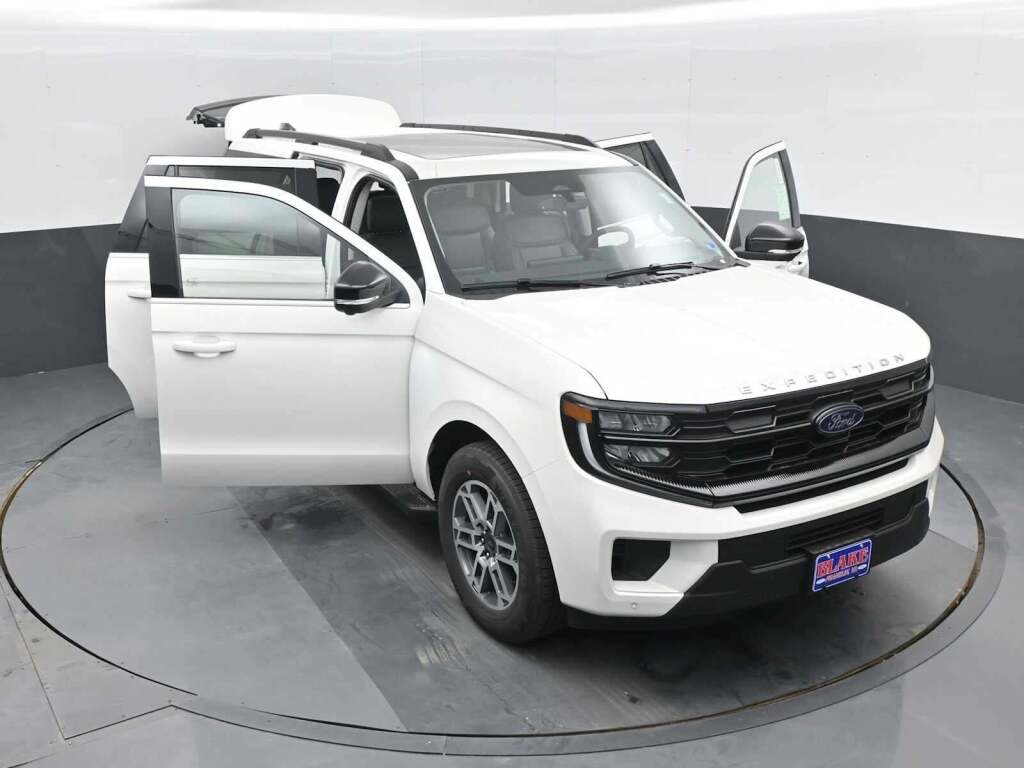 2026 Ford Expedition Max Active MAX