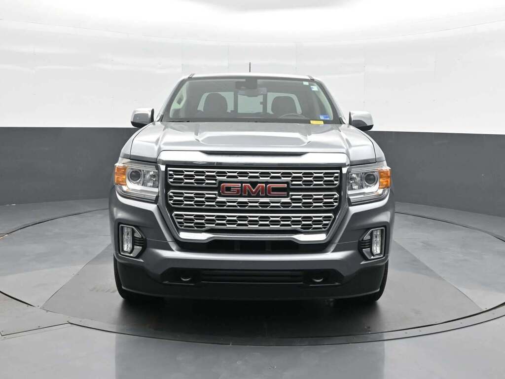 2022 GMC Canyon 4WD Crew Cab Short Box Denali