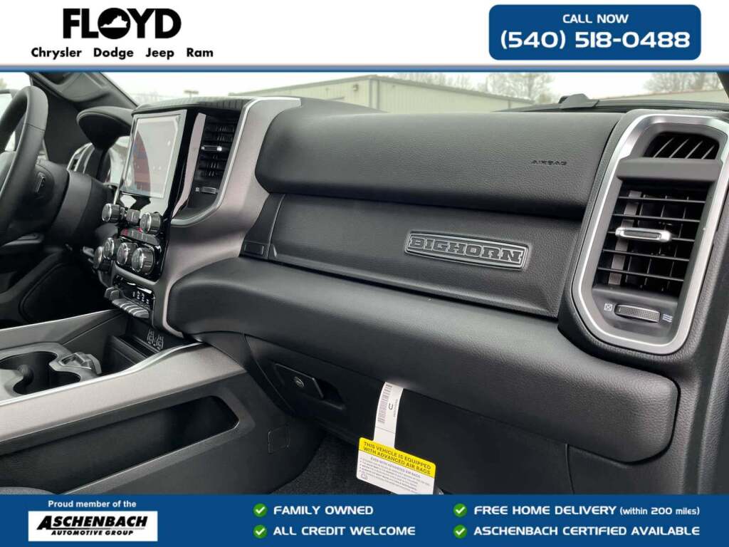 2026 Ram 1500 Big Horn Crew Cab 4x4 5'7" Box