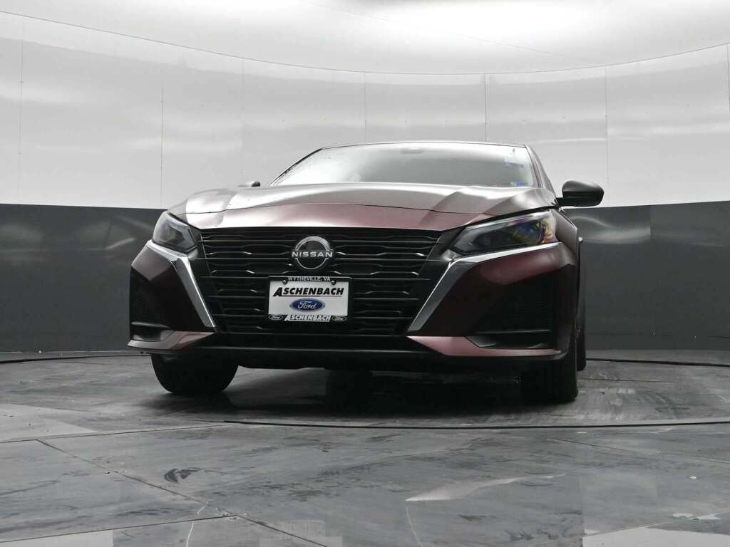 2024 Nissan Altima SV FWD