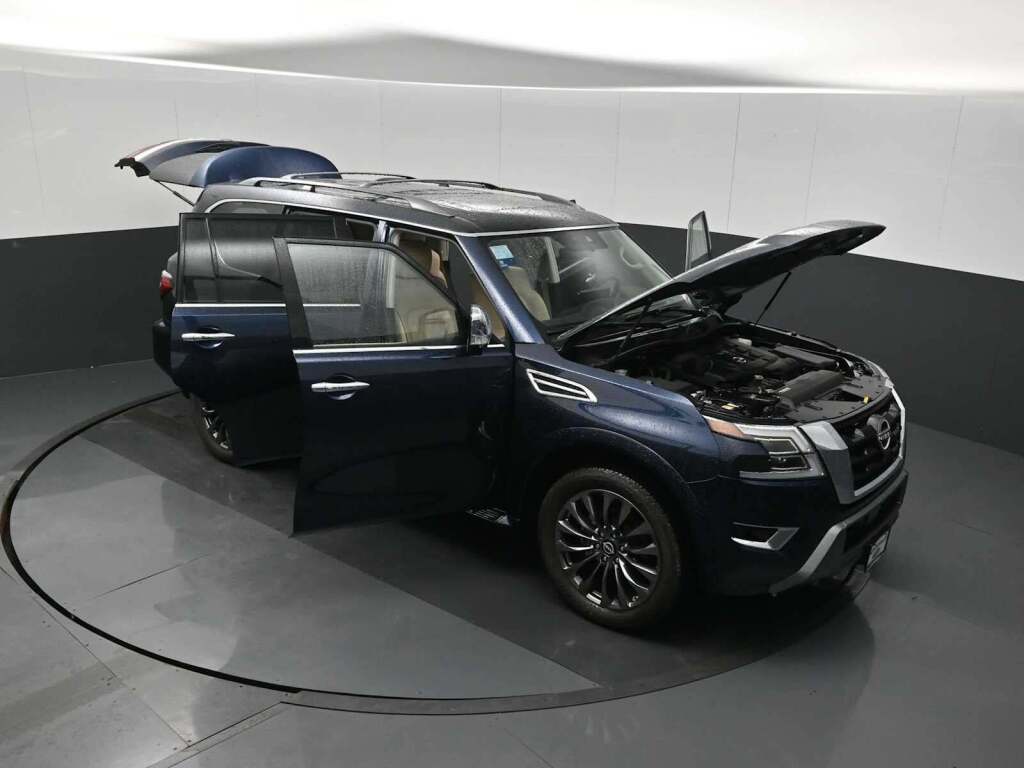 2023 Nissan Armada Platinum 2WD