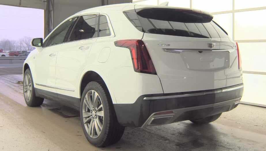 2024 Cadillac XT5 FWD Premium Luxury
