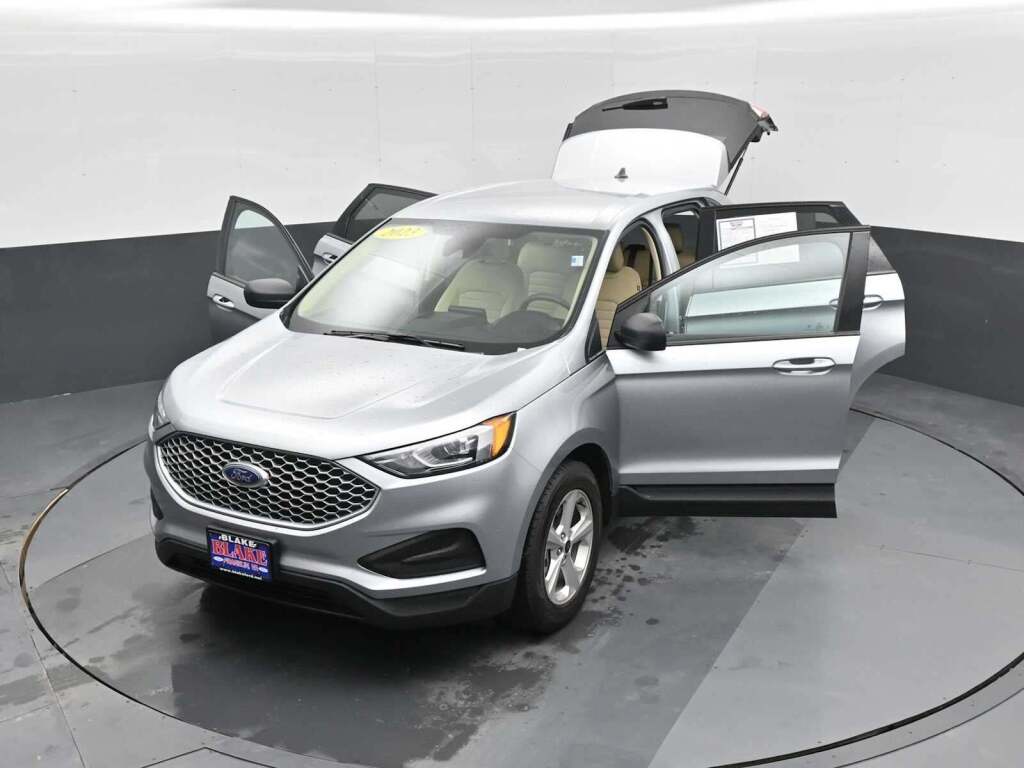 2023 Ford Edge SE
