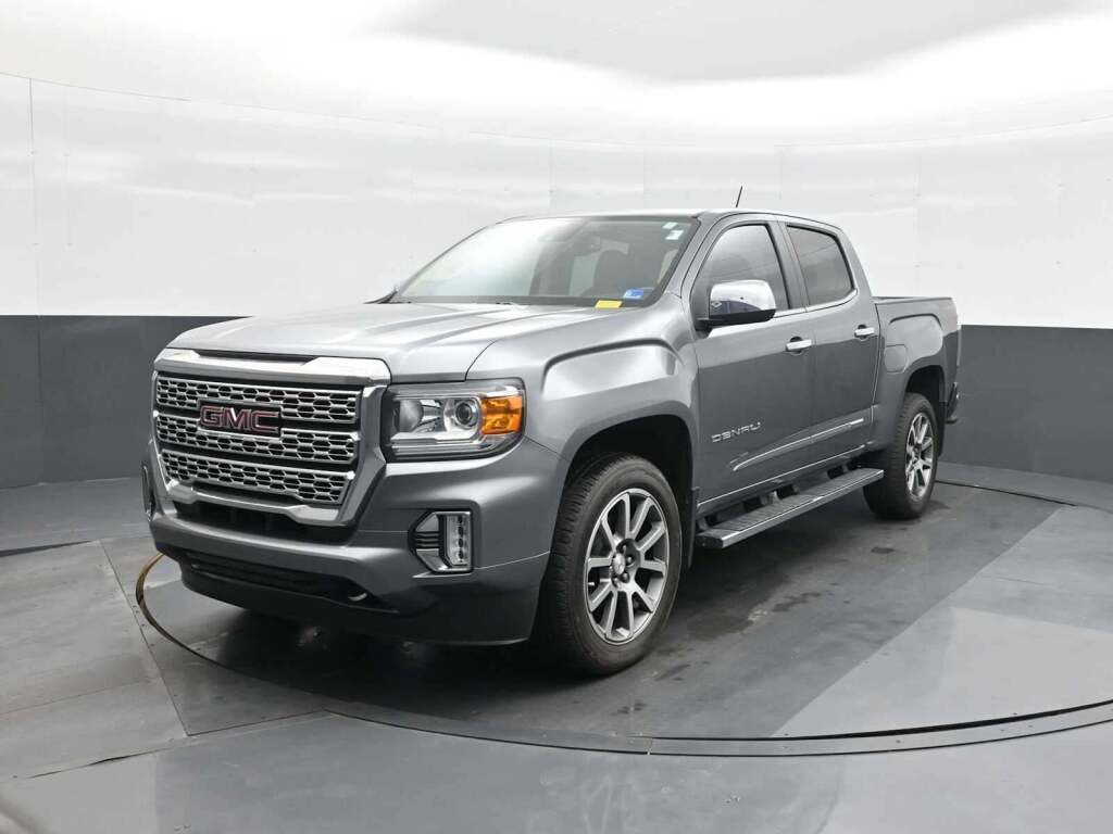 2022 GMC Canyon 4WD Crew Cab Short Box Denali