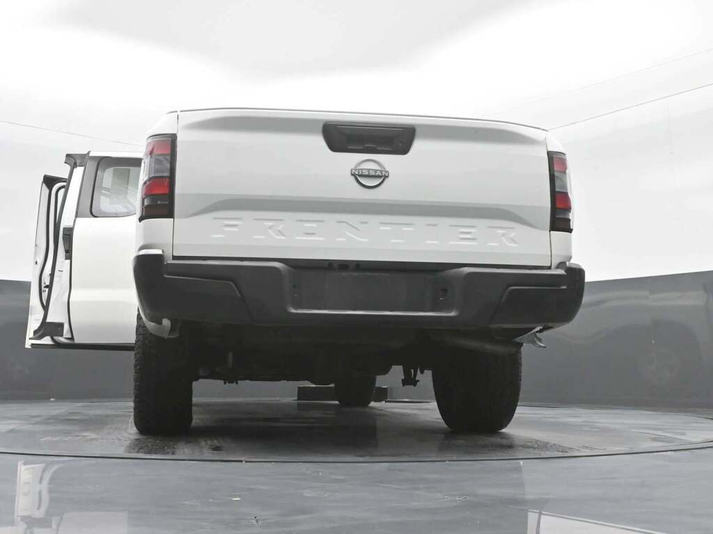 2022 Nissan Frontier King Cab S 4x2