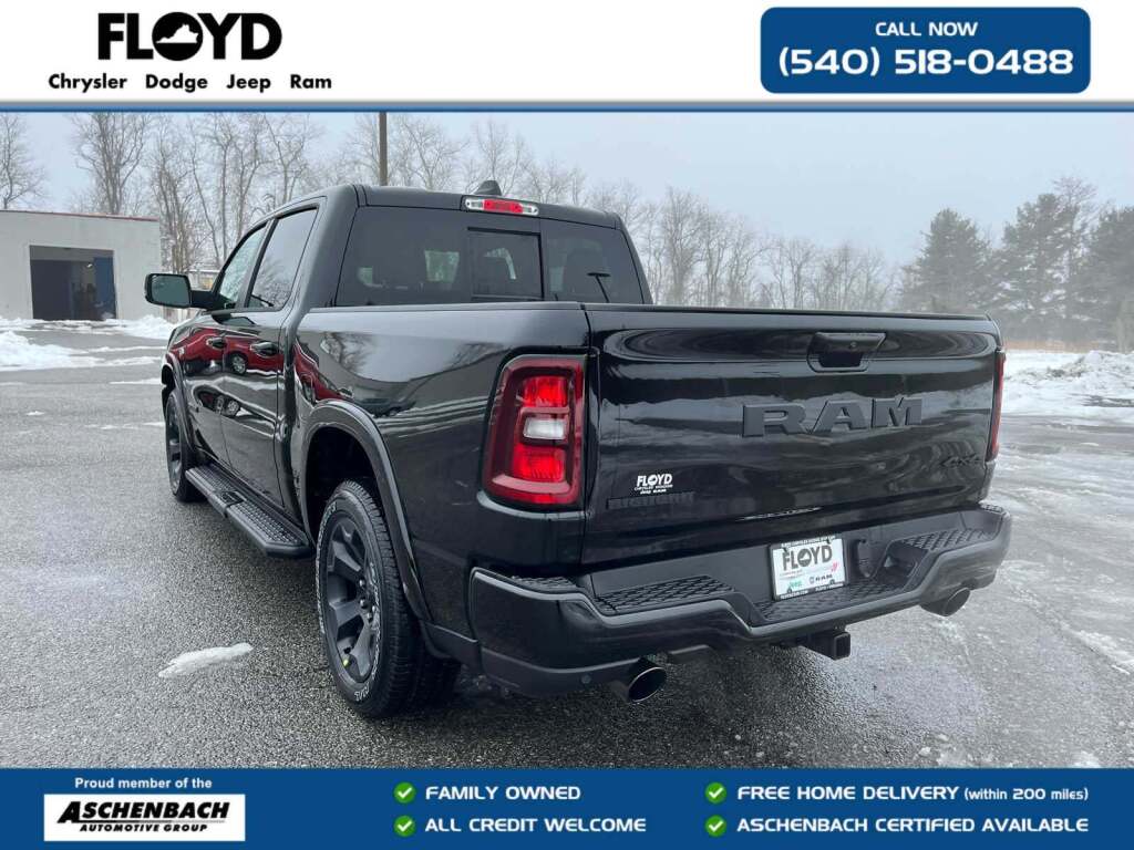 2026 Ram 1500 Big Horn Crew Cab 4x4 5'7" Box