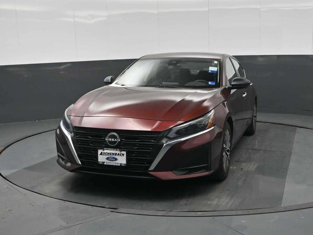 2024 Nissan Altima SV FWD
