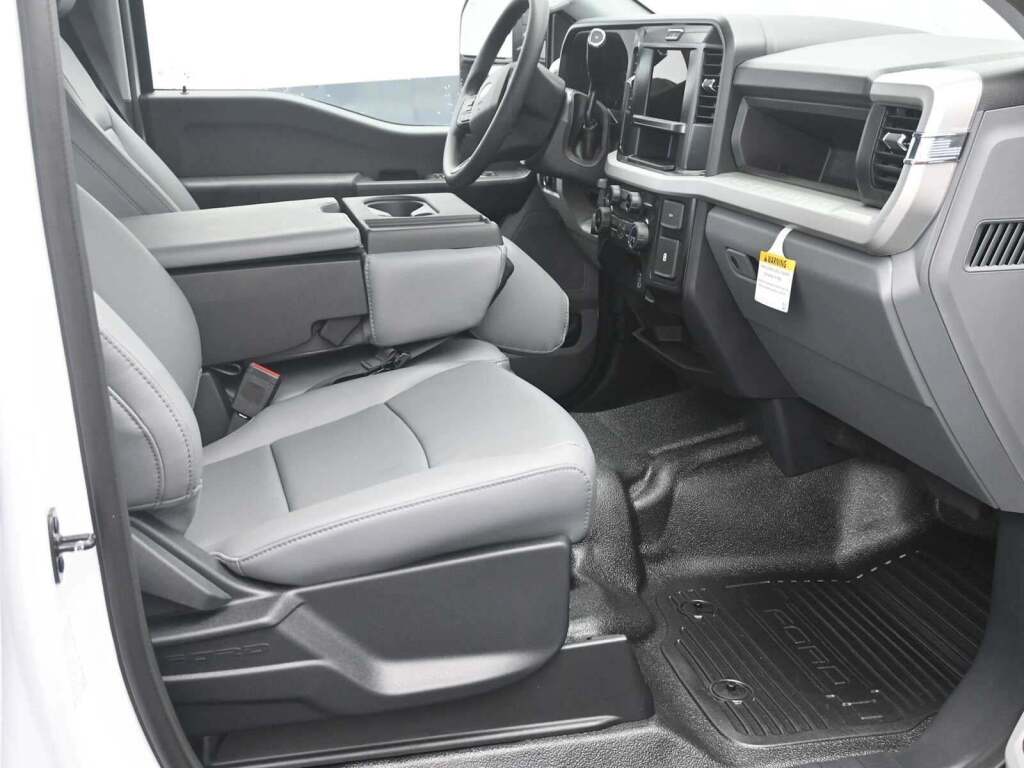 2026 Ford F-350 Chassis XL