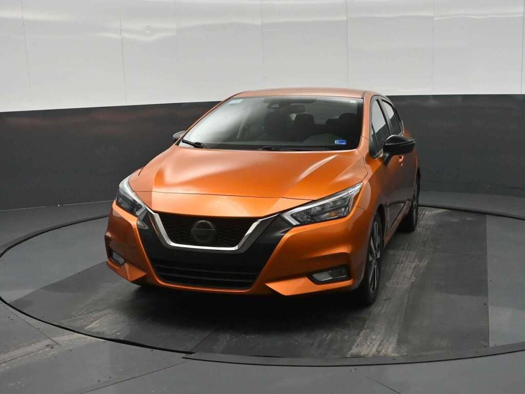 2021 Nissan Versa SR Xtronic CVT