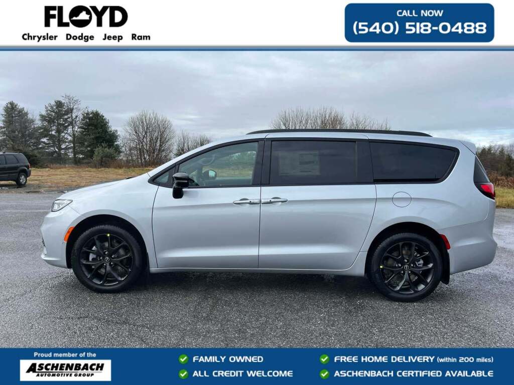 2026 Chrysler Pacifica Select AWD