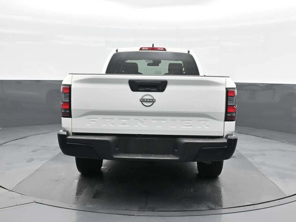2022 Nissan Frontier King Cab S 4x2
