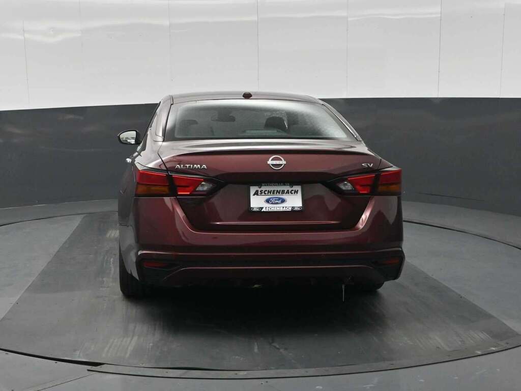 2024 Nissan Altima SV FWD