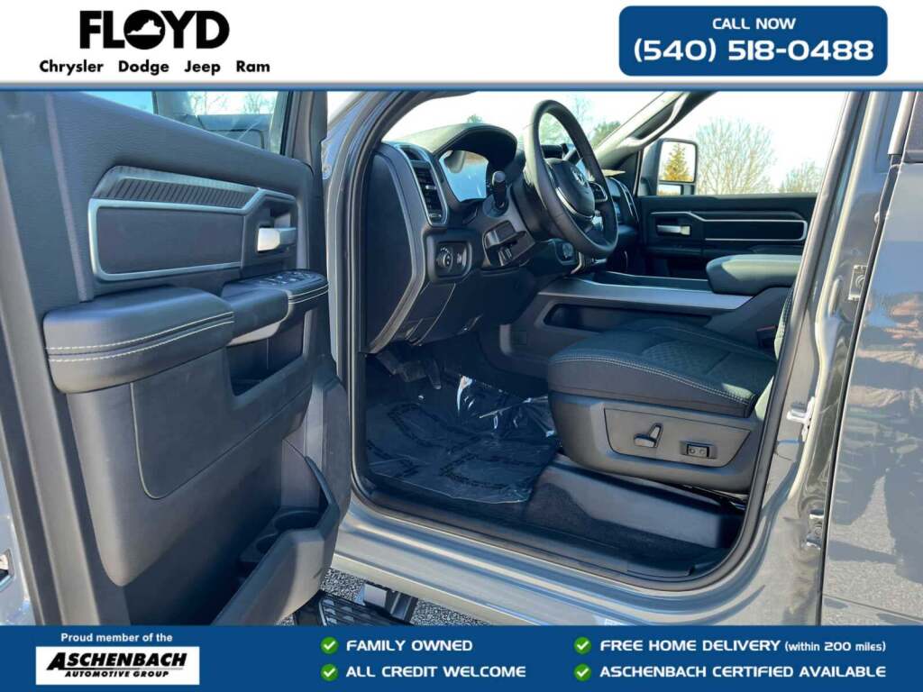 2026 Ram 2500 Big Horn Crew Cab 4x4 6'4" Box