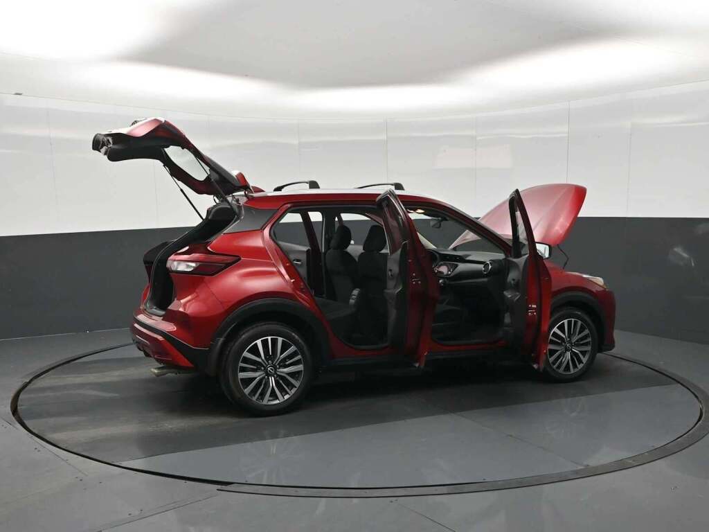 2022 Nissan Kicks SV Xtronic CVT