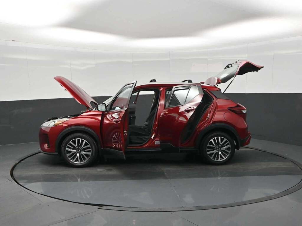 2022 Nissan Kicks SV Xtronic CVT