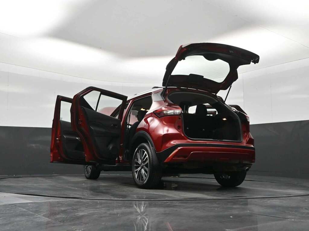 2022 Nissan Kicks SV Xtronic CVT