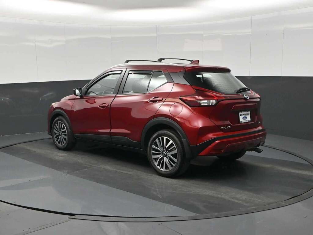 2022 Nissan Kicks SV Xtronic CVT
