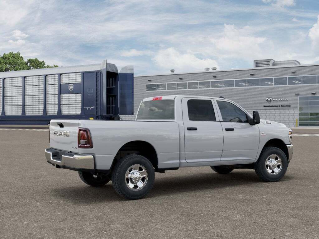 2026 Ram 3500 Tradesman Crew Cab 4x4 6'4" Box
