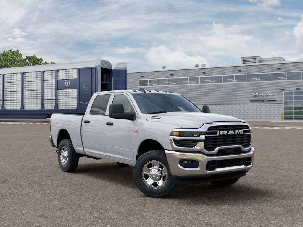 2026 Ram 3500 Tradesman Crew Cab 4x4 6'4" Box