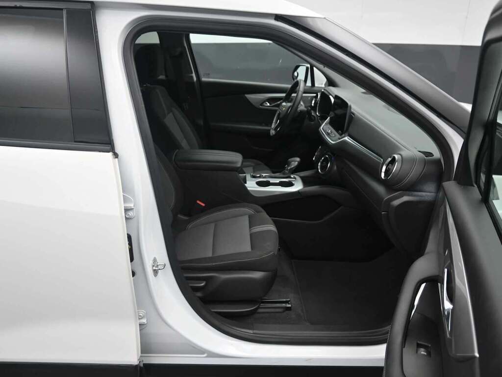 2023 Chevrolet Blazer AWD 2LT