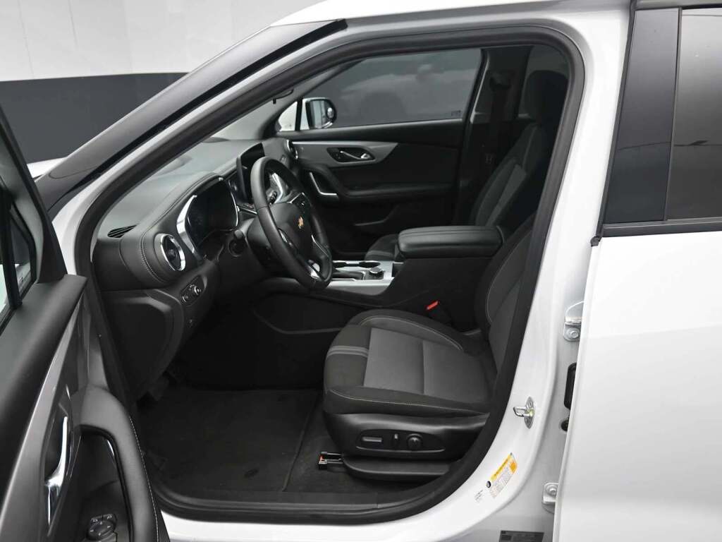 2023 Chevrolet Blazer AWD 2LT