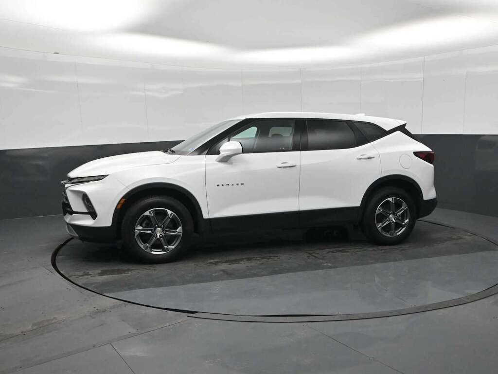 2023 Chevrolet Blazer AWD 2LT