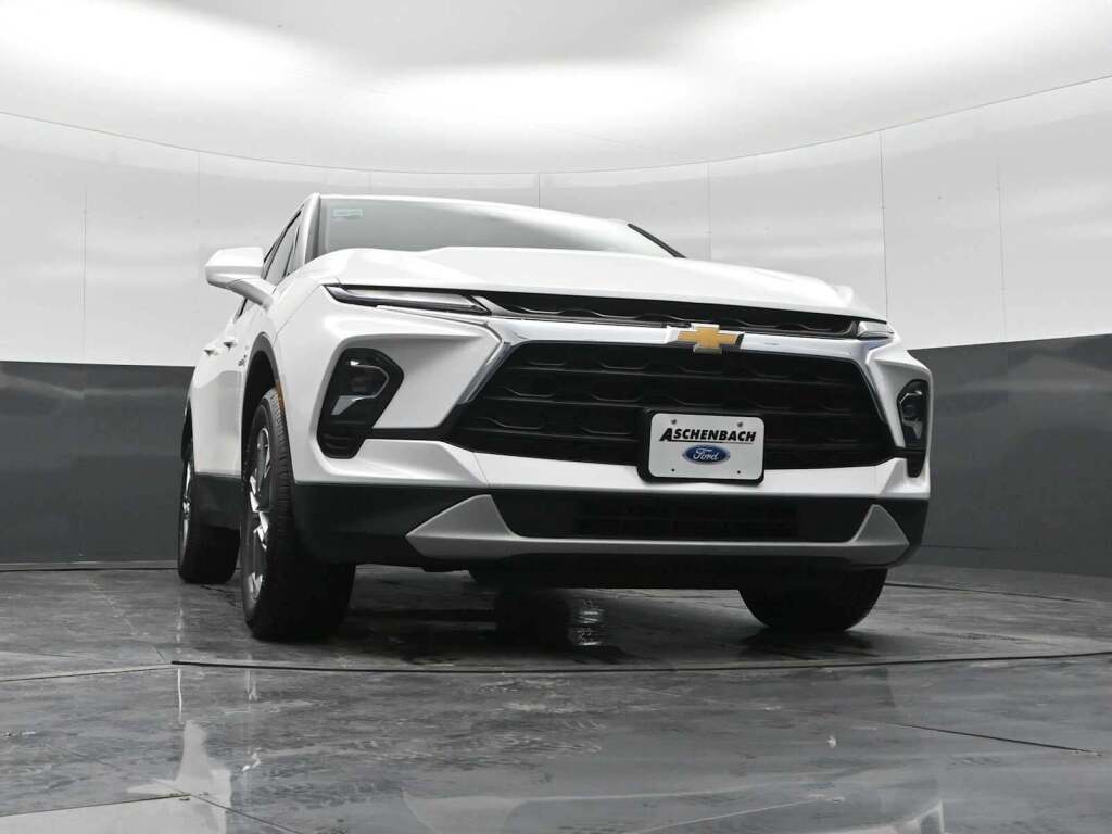 2023 Chevrolet Blazer AWD 2LT