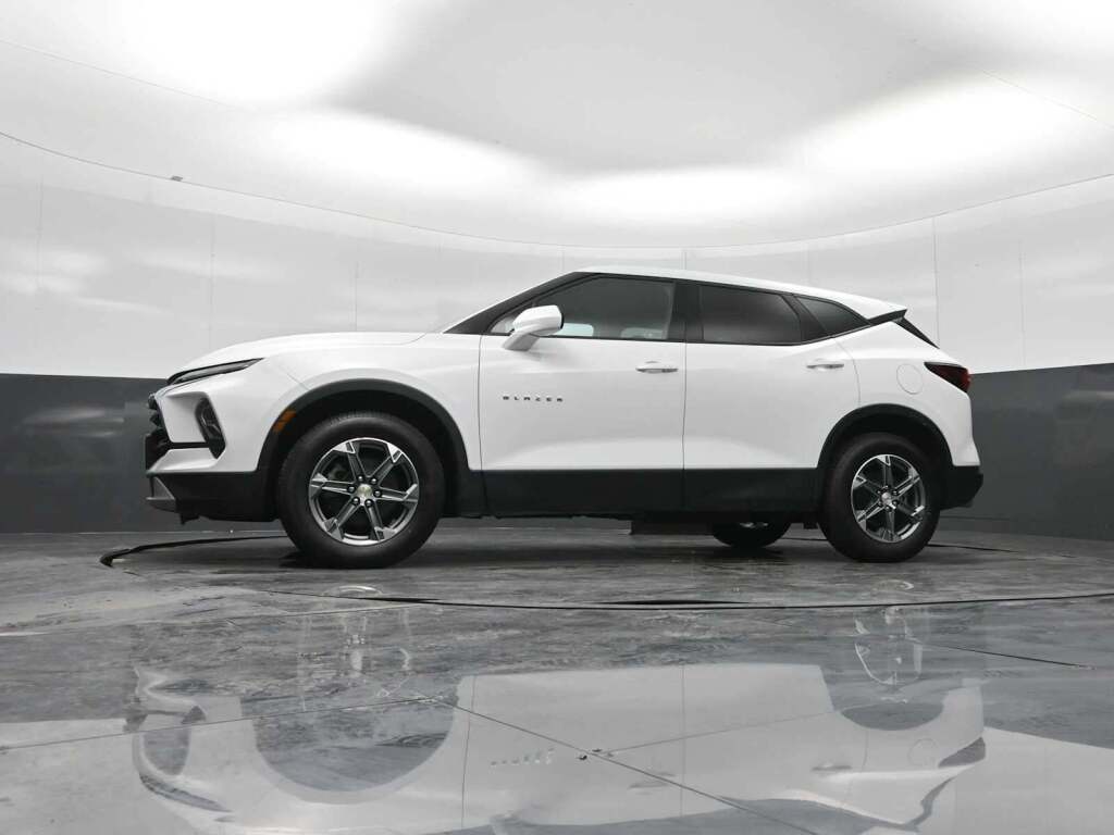 2023 Chevrolet Blazer AWD 2LT