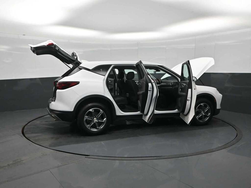 2023 Chevrolet Blazer AWD 2LT