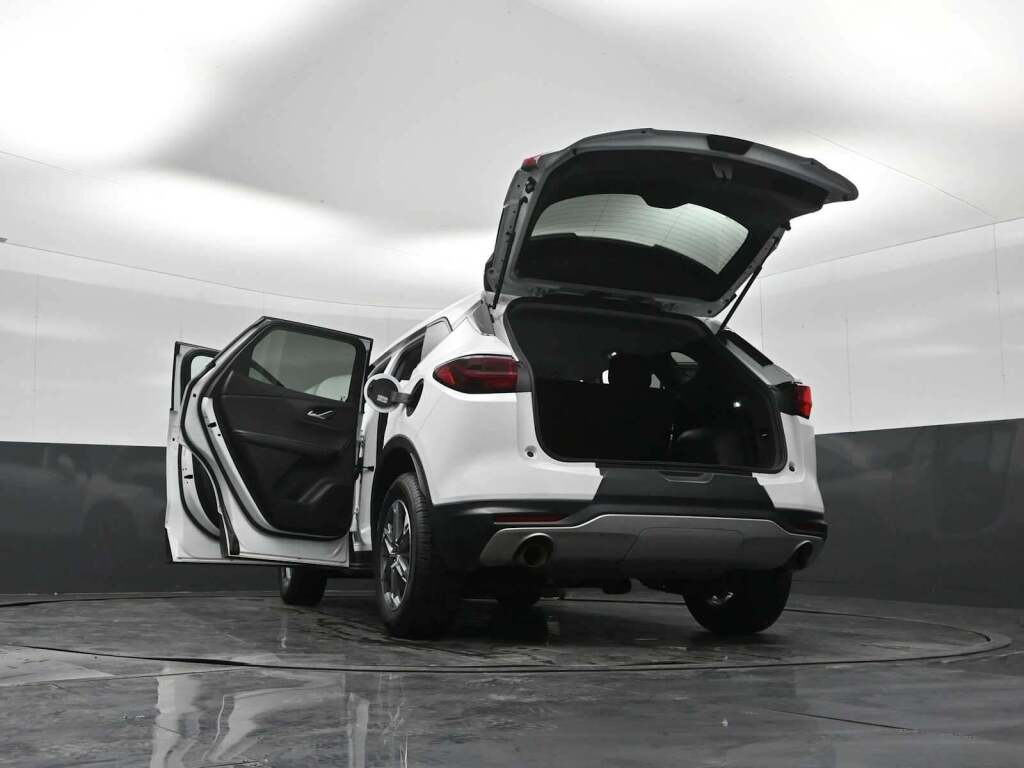 2023 Chevrolet Blazer AWD 2LT