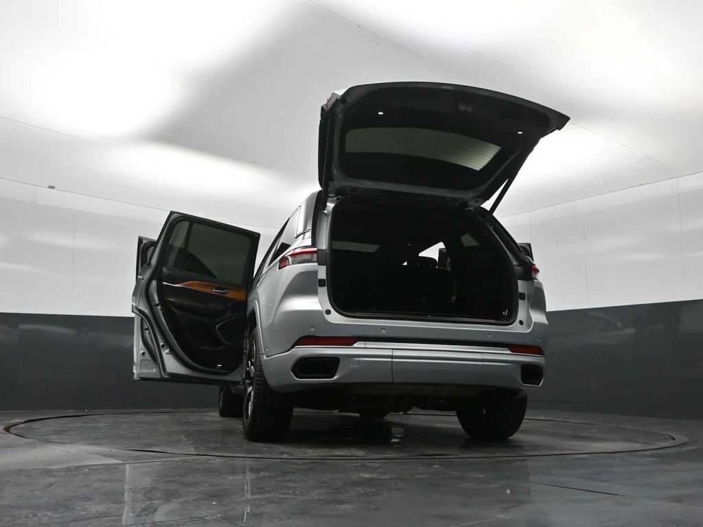 2022 Jeep Grand Cherokee Summit Reserve 4x4