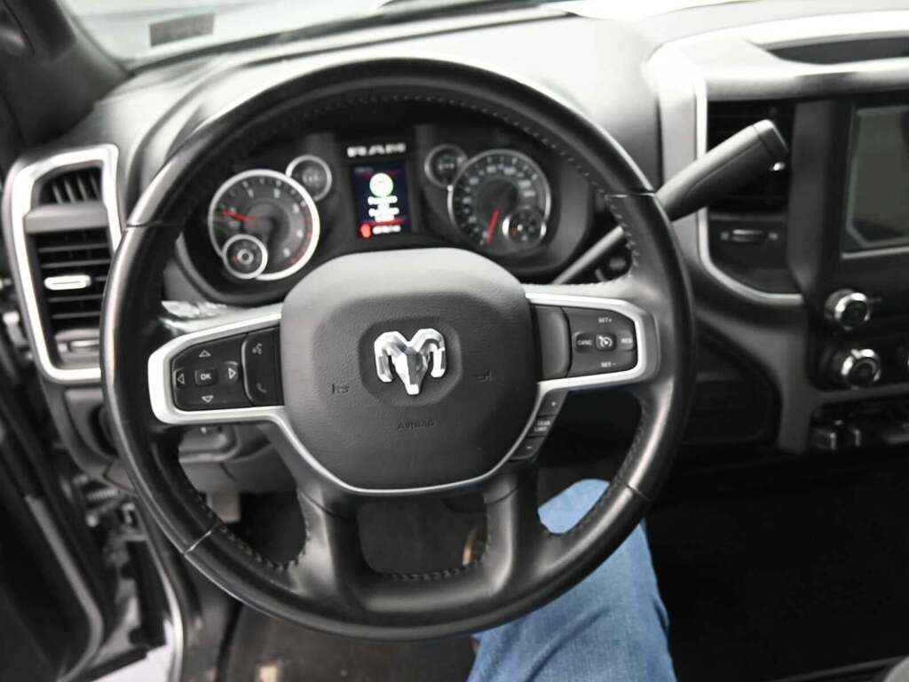 2024 Ram 3500 Big Horn Crew Cab 4x4 8' Box