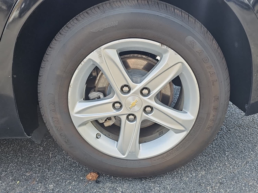 2022 Chevrolet Malibu FWD LS