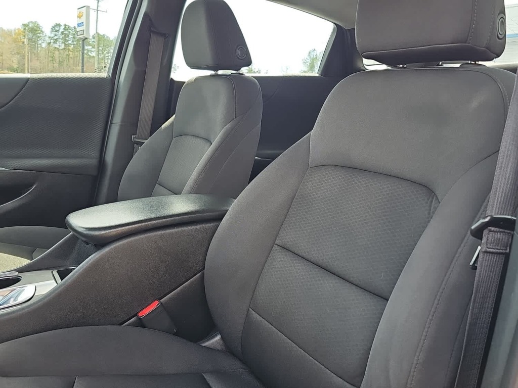 2022 Chevrolet Malibu FWD LS