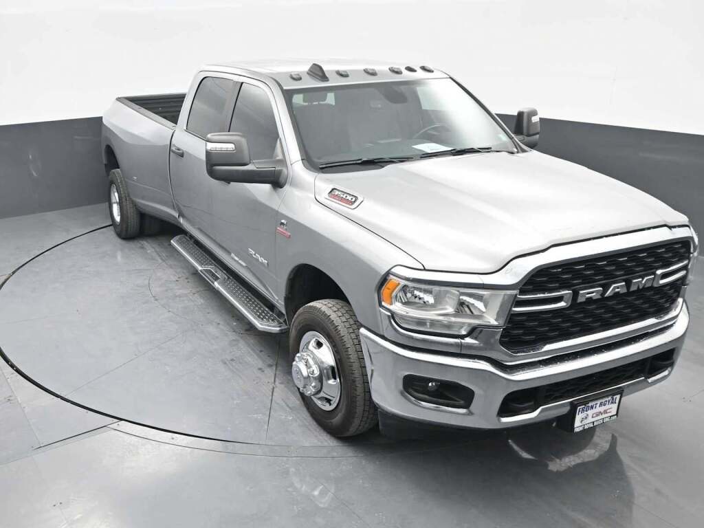 2024 Ram 3500 Big Horn Crew Cab 4x4 8' Box
