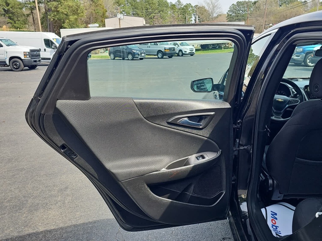 2022 Chevrolet Malibu FWD LS