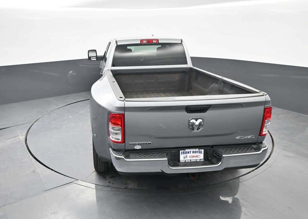 2024 Ram 3500 Big Horn Crew Cab 4x4 8' Box