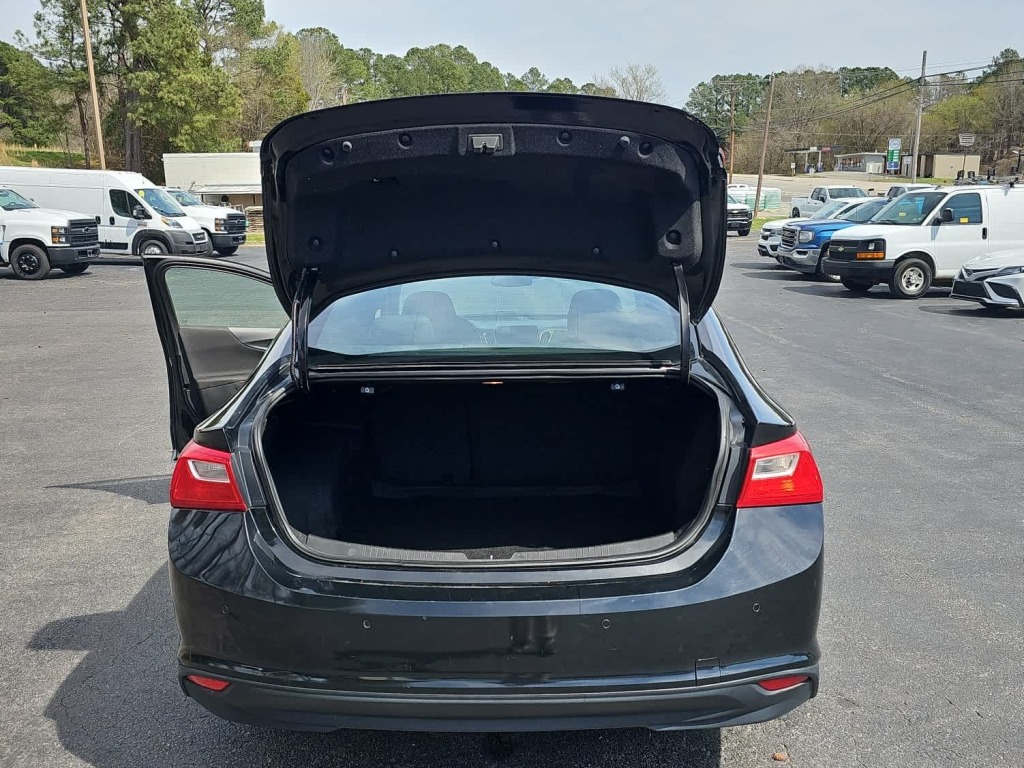 2022 Chevrolet Malibu FWD LS