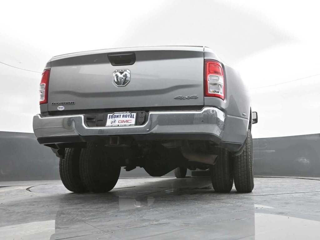 2024 Ram 3500 Big Horn Crew Cab 4x4 8' Box
