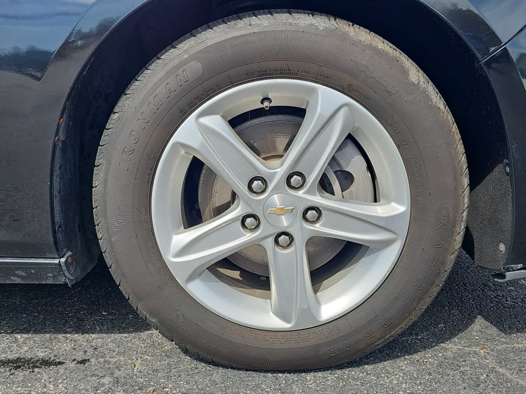 2022 Chevrolet Malibu FWD LS